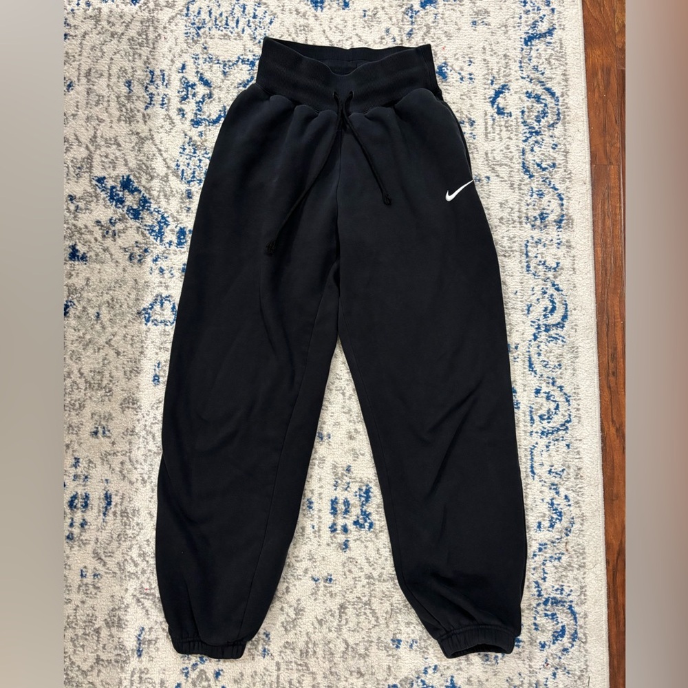 Nike Women’s Phoenix Fleece Black Baggy Joggers